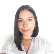 Profesora con experiencia en diferentes áreas